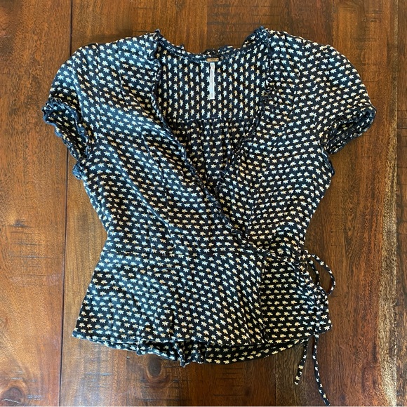 Free People Y2K style Daisy Wrap top - XS - Picture 1 of 8